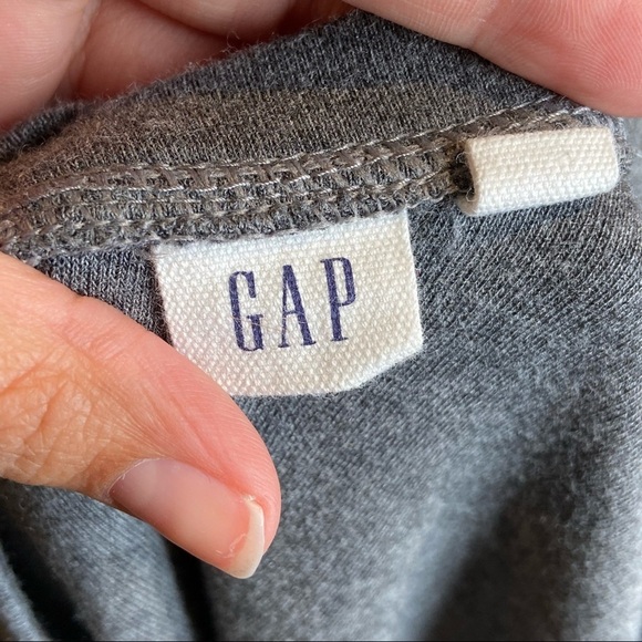 GAP gray women’s top Sz XS - Picture 3 of 5